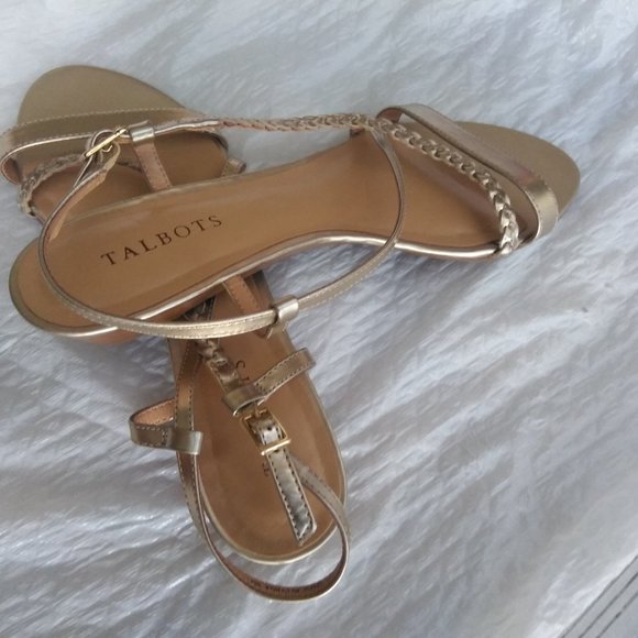 Shoes - Picture 3 of 16